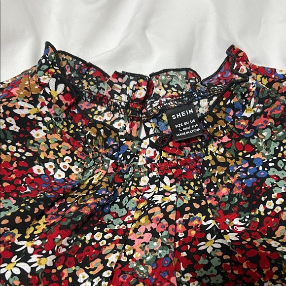 SHEIN Multicolor Floral Blouse - Picture 2 of 4